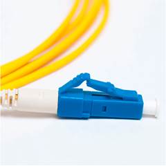 CORDÃO OPTICO SC/APC - LC/UPC SM SX 2,5M